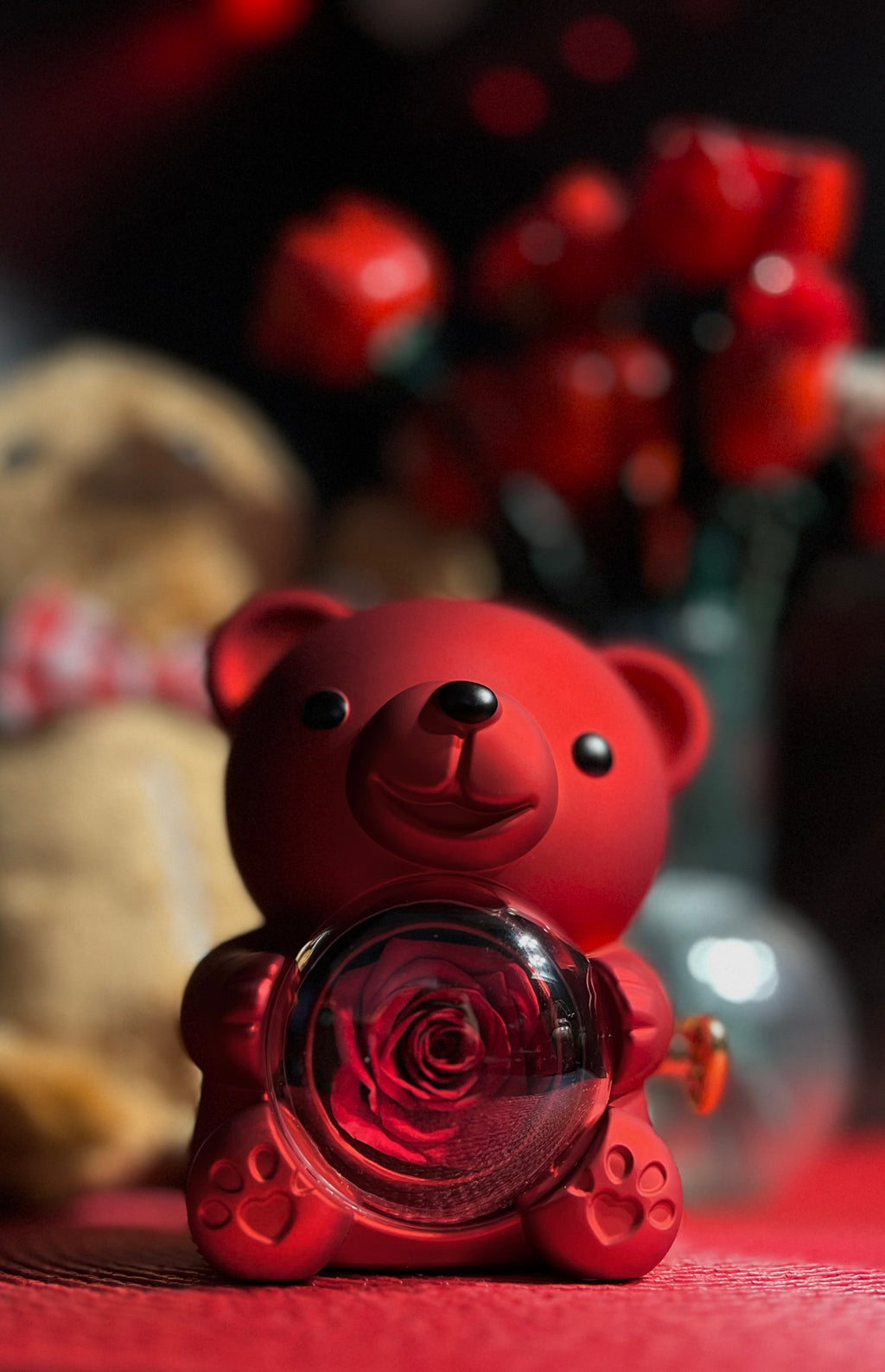 Walentynkowy miś z naszyjnikiem